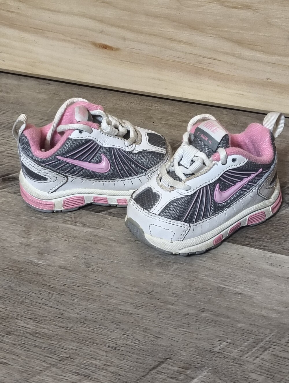 Vintage Nike T-Run 4 Toddler Girls Pink Gray Sneakers Size 2C